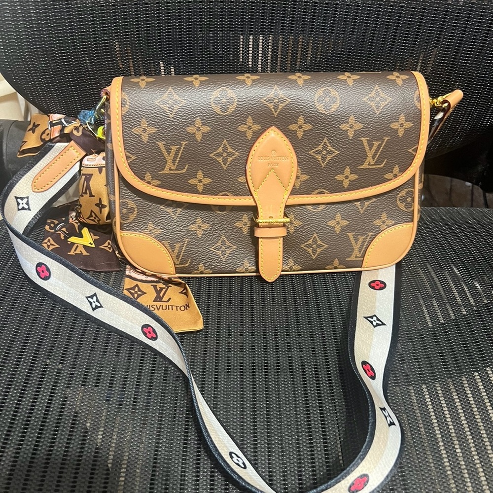 Louis Vuitton Monogram Diane